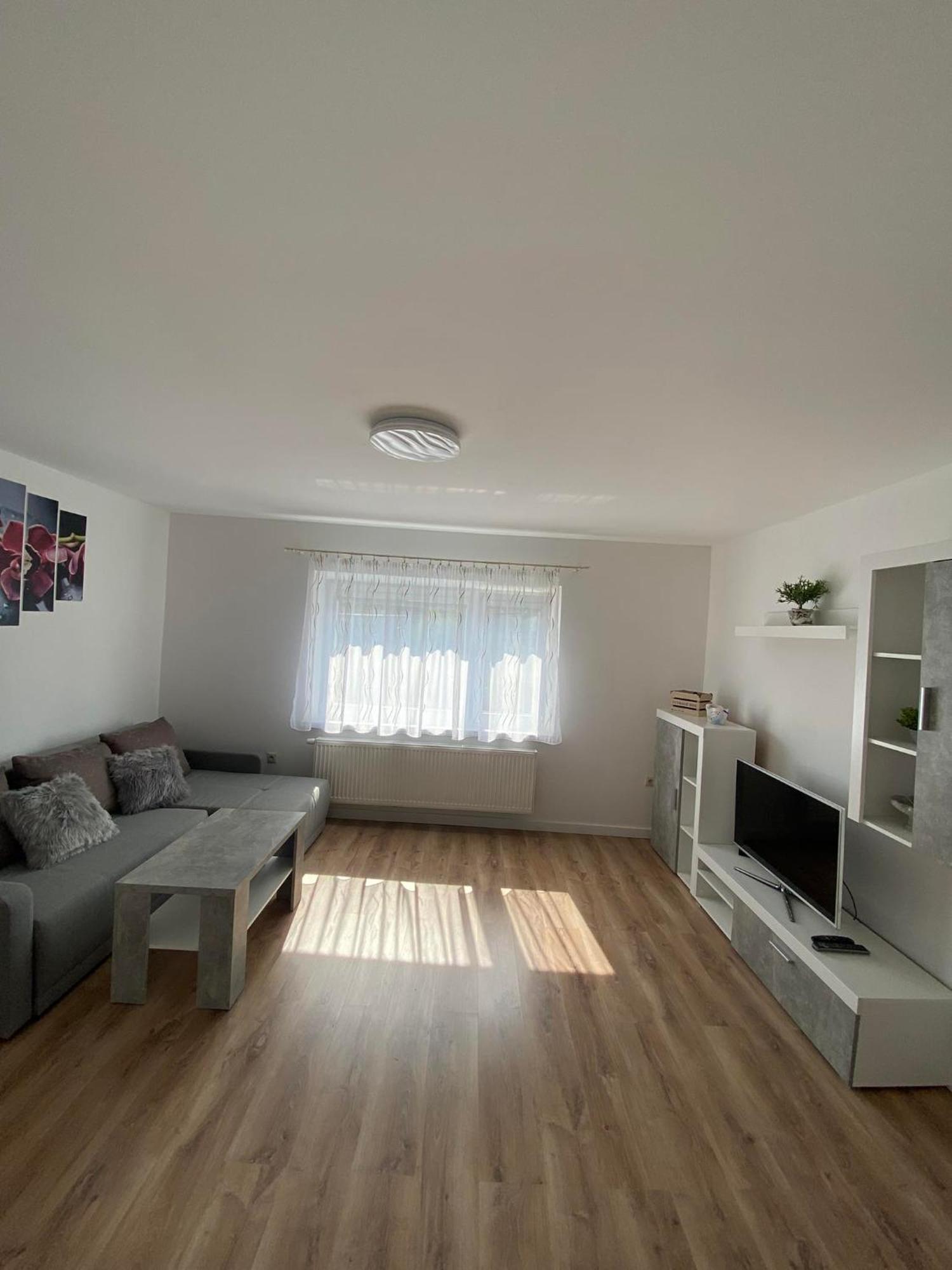 Apartman Nikol Prievidza Extérieur photo